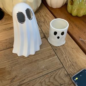 Halloween ghost he lights upNOT FOR SALE HE BROKE